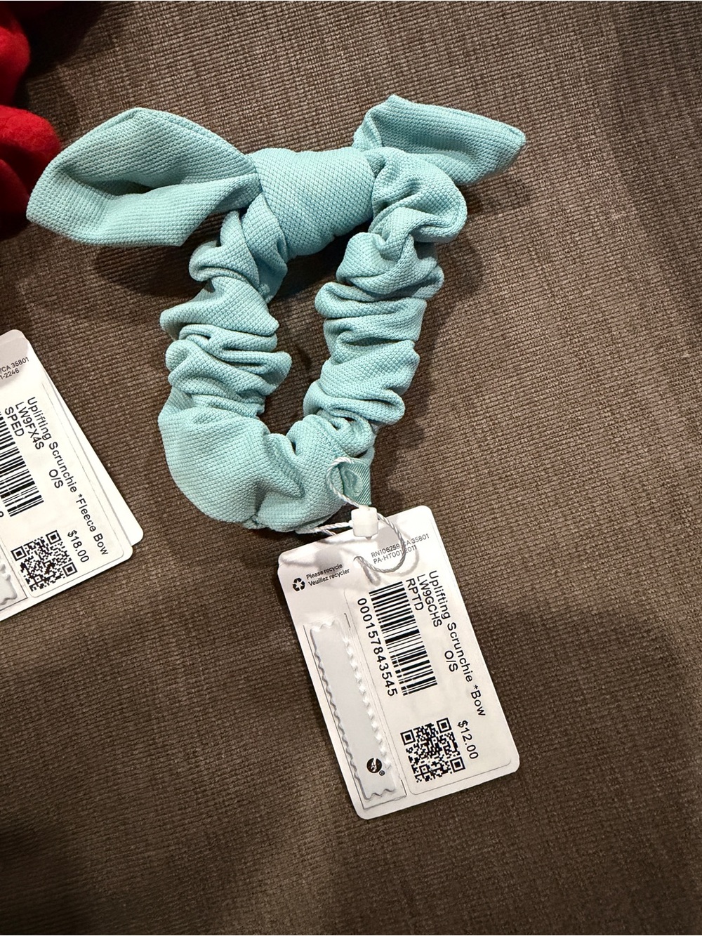 NWT Lululemon Uplifting Scrunchies (2) - Picture 3 of 3